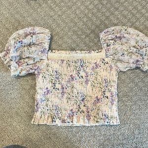 Katie J NYC Marley Floral top with Puff Sleeves